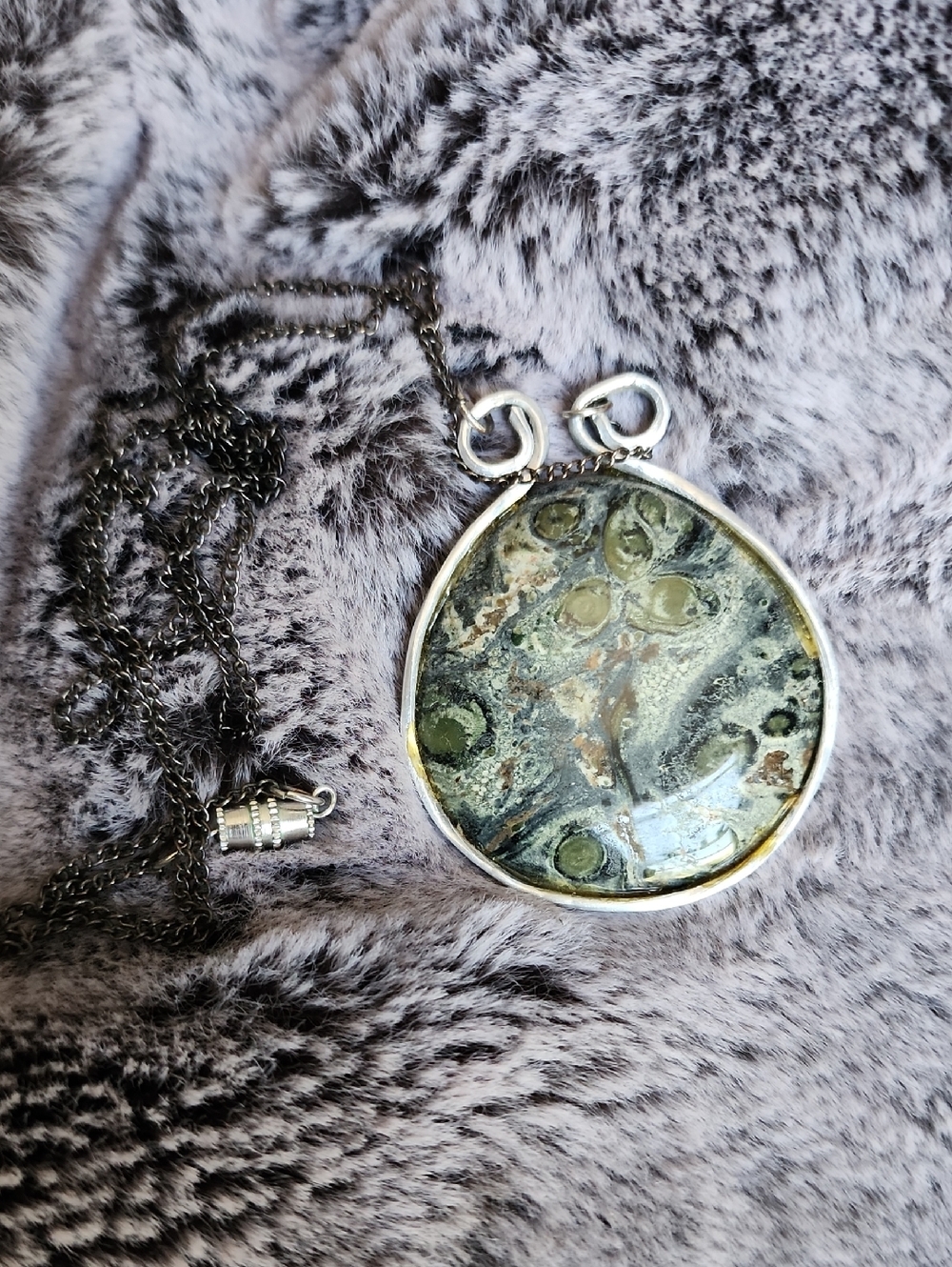Handcrafted Green Jasper Pendant Necklace - Unbranded